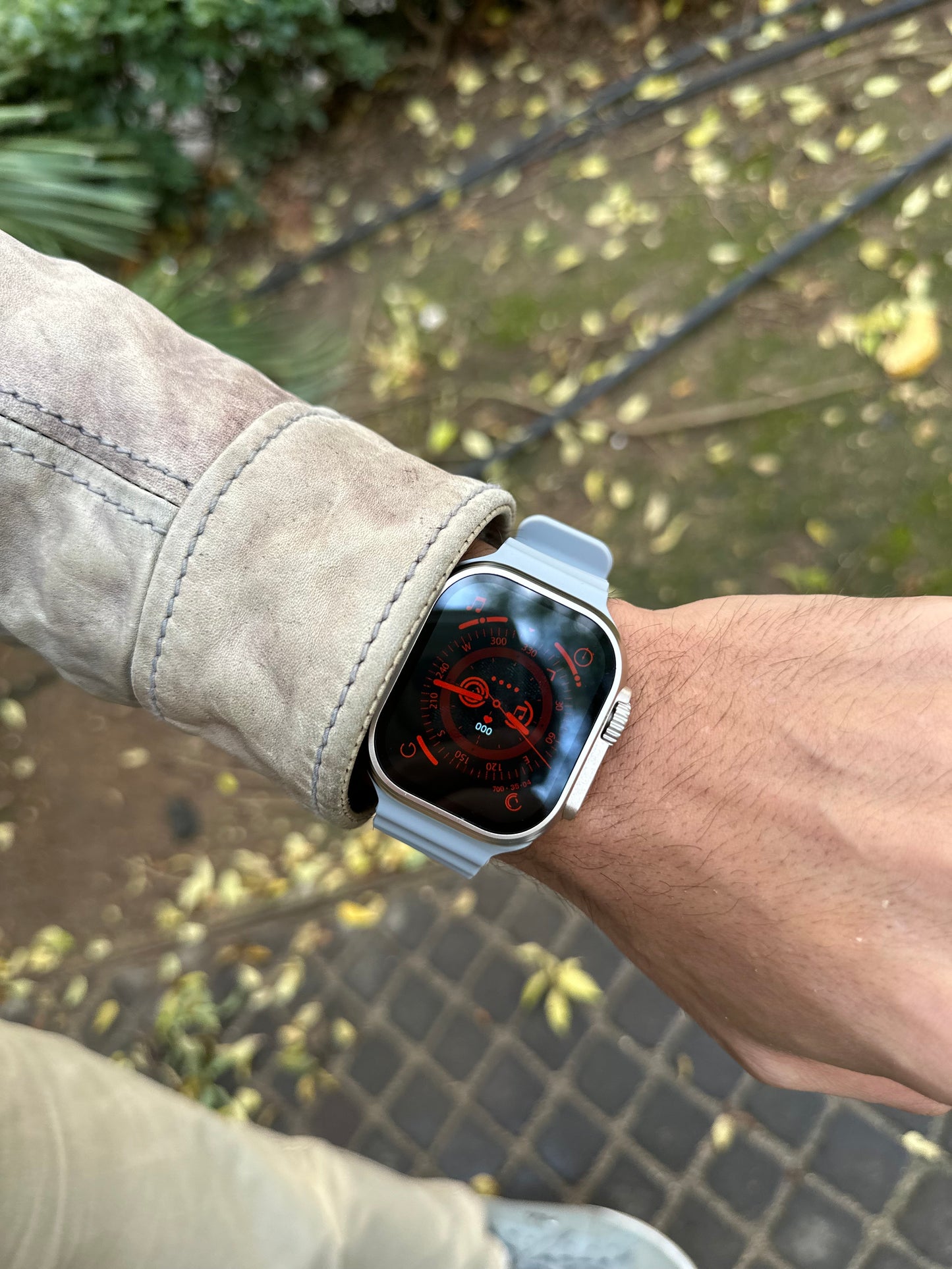 Series 9 Ultra Smartwatch – 2” HD Display, IP68, Bluetooth Calling