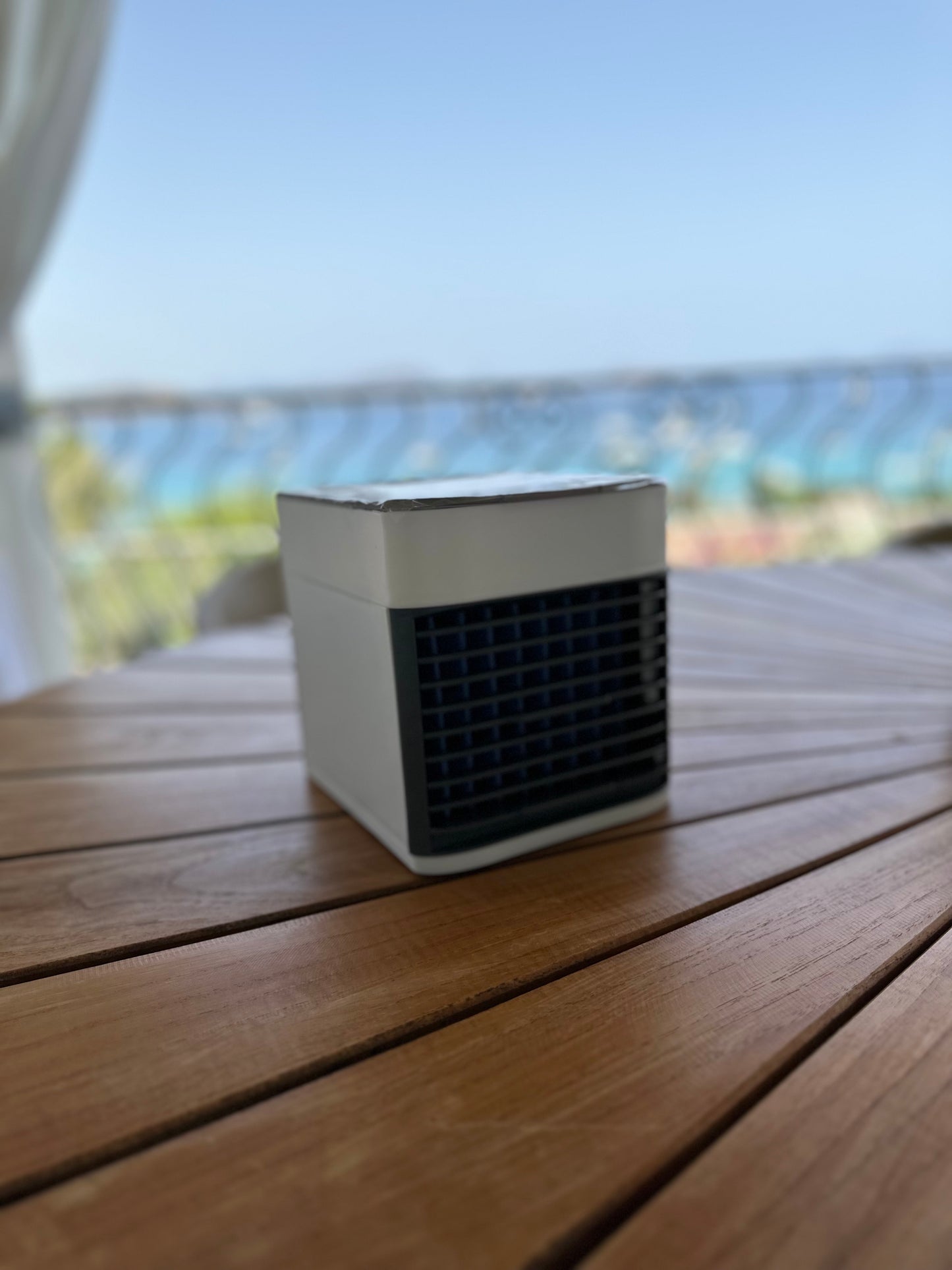 Condizionatore portatile ArcticAir™ con raffreddamento ad acqua