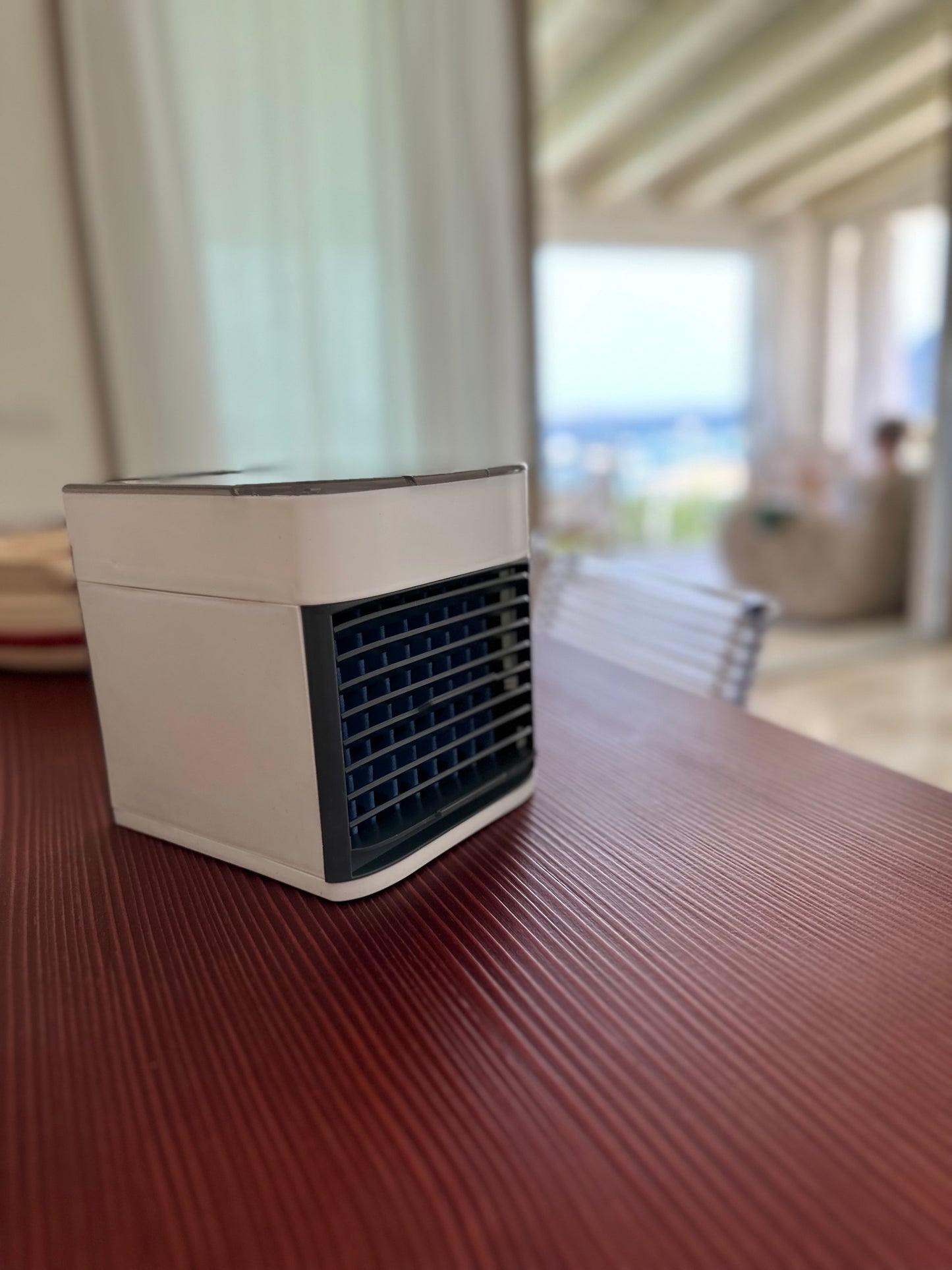 Condizionatore portatile ArcticAir™ con raffreddamento ad acqua