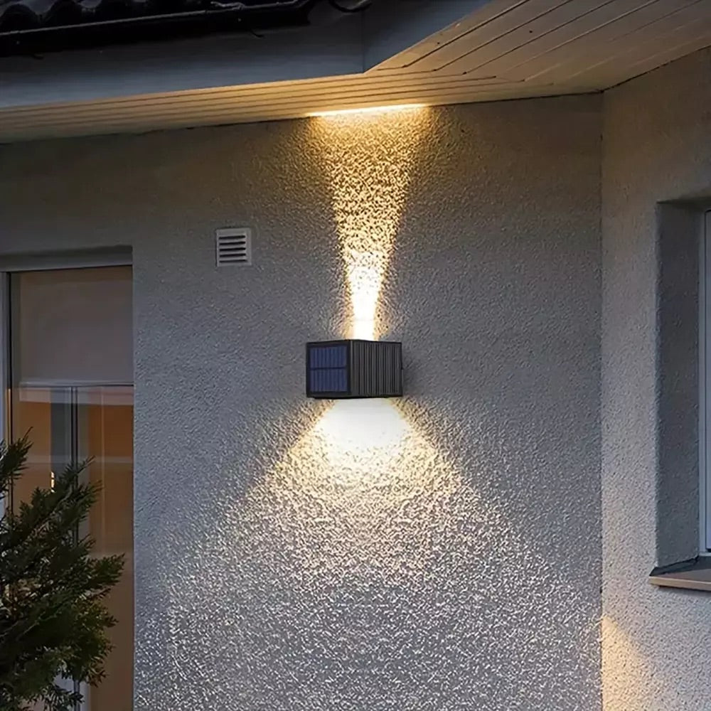 Lampada Solare da Parete 10W Luce Calda – Illuminazione Esterna IP65